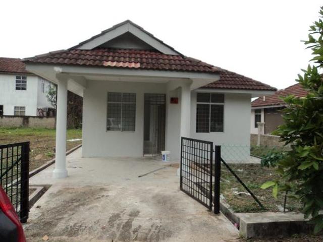 BANGLO SETINGKAT SUNGAI ISAP DAMAI Kuantan Pahang