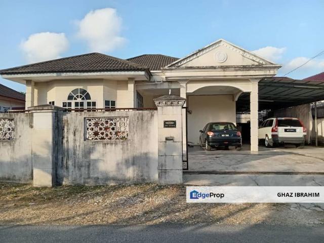 BANGLO SETINGKAT TAMAN MUTIARA, JLN PENGKALAN CHEPA, KOTA BHARU, KELANTAN