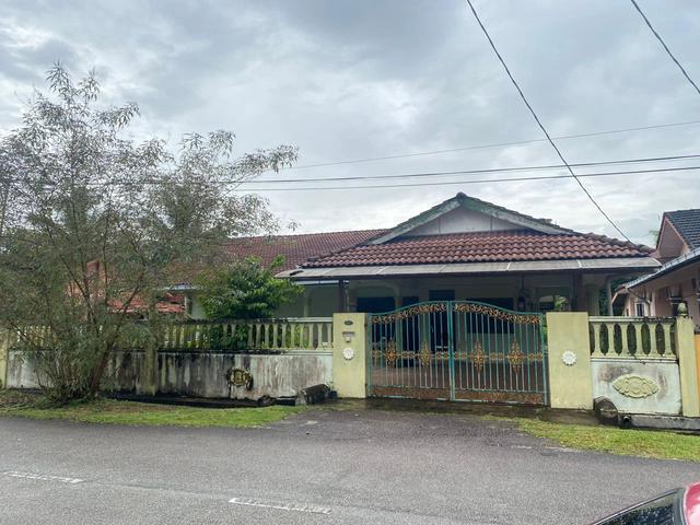 Banglo Setingkat Taman Guru Renovated