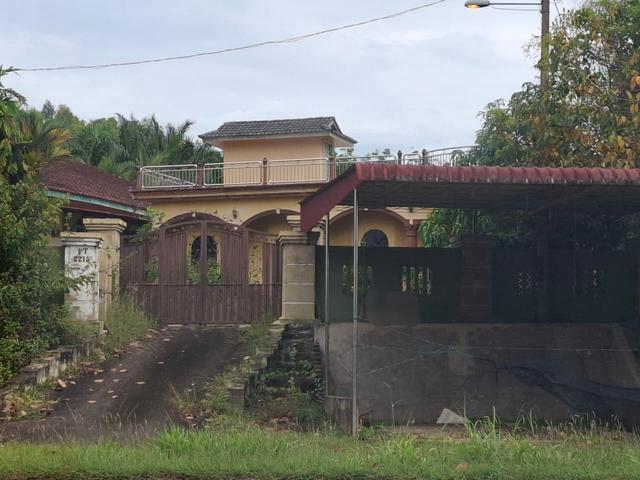 Banglo Setingkat Tanah Kampung Batu 9 12 Jeniang Gurun Kedah