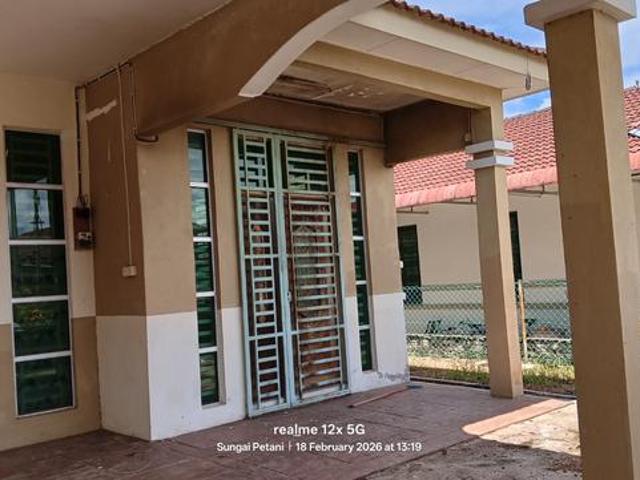 Banglo Setingkat untuk Dijual