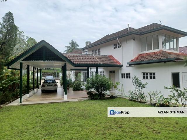 Banglo with matured garden at Seksyen 7 Shah Alam for sale