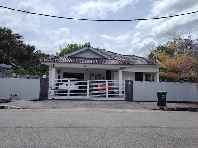 Banglo Taman Kebun VIlla untuk dijual Fully Renovated