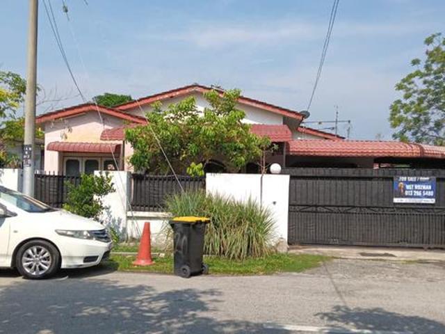 Banglo Taman Intan Sitiawan Manjung Perak