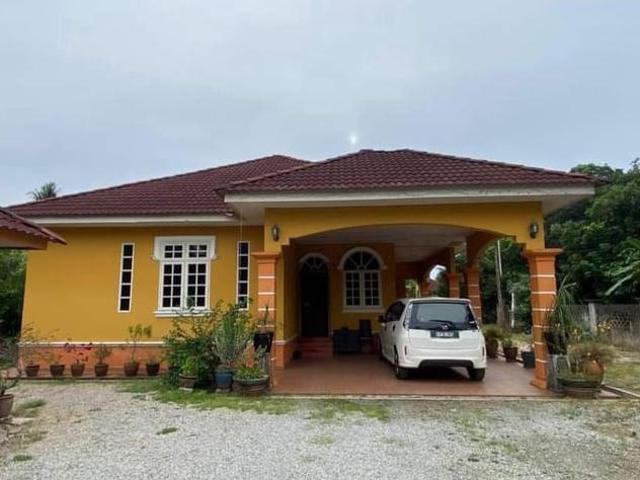Banglo tanah luas fully furnished di lokasi strategikdekat jln utama