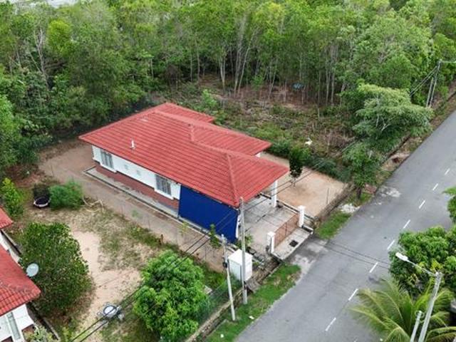 BANGLO TASIK SENANGIN BUKIT MAHKOTA HILLS Seksyen 17 FREEHOLD BUMI