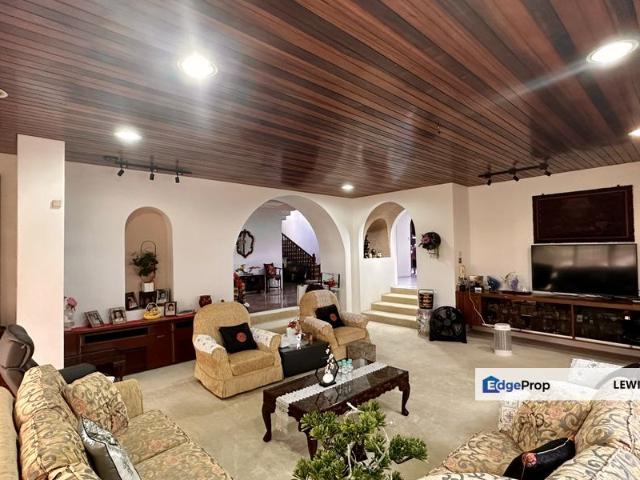 Bangsar Kuala lumpur, 3 storey freehold bungalow, renovated, large car porch area