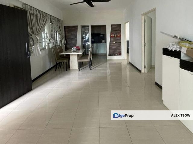 Bangunan Duta Impian The Embassy Suites