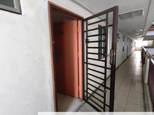 Bangunan Duta Impian The Embassy Suites