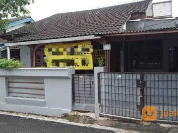 Bangunan Rumah Strategis di Perum Kembang Larangan Ciledug Tangerang