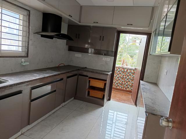 Banjara Hills, Central Zone 3 Bedroom 1755 Sq. Ft. Apartment in Banjara Hills Hyderabad Listing ID: #9980
