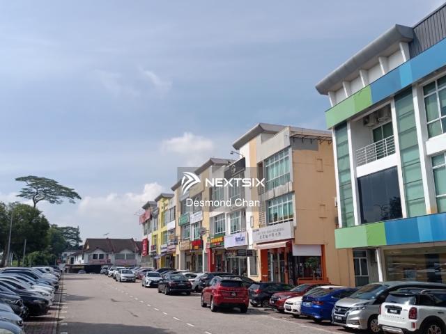 Bank Value RM650k Near to MMU and MITC, suitable for own stay and investment Good Community and Neighbourhood