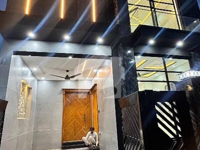 Bankers avenue cooperative housing society bedian road 5 marla modern design full house for rent