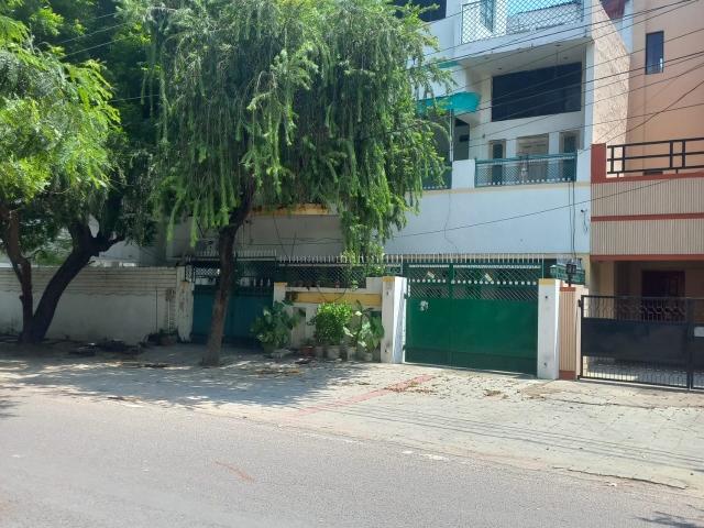 Bansal Complex Indira Nagar 4 Bedroom 1800 Sq. Ft. Villa in Indira Nagar Lucknow Listing ID: #10223