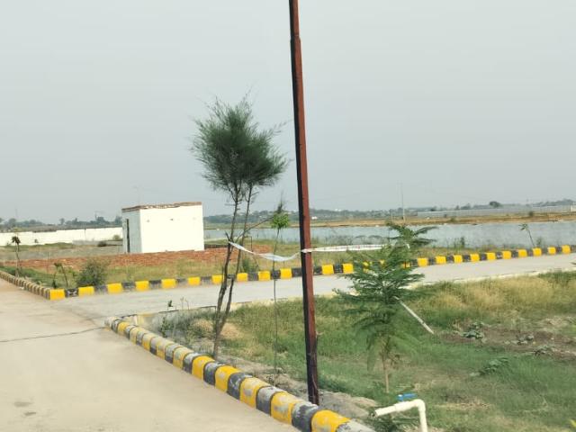 Bansuri Dham 200 Sq.Yd. Plot in Jewar Greater Noida Listing ID: #8653