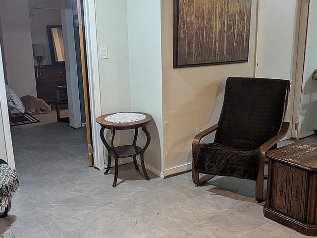 Bachelor 1 Bedroom