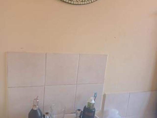 Bachelor apartment in Cosmo City