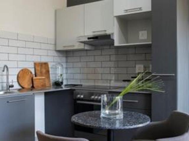 Bachelor apartment in Atholl