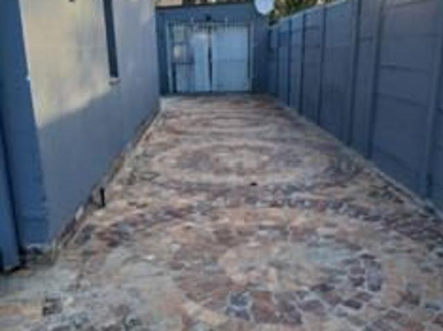 Bachelor apartment in Belhar