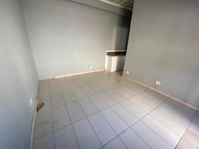Bachelor apartment in Bluff