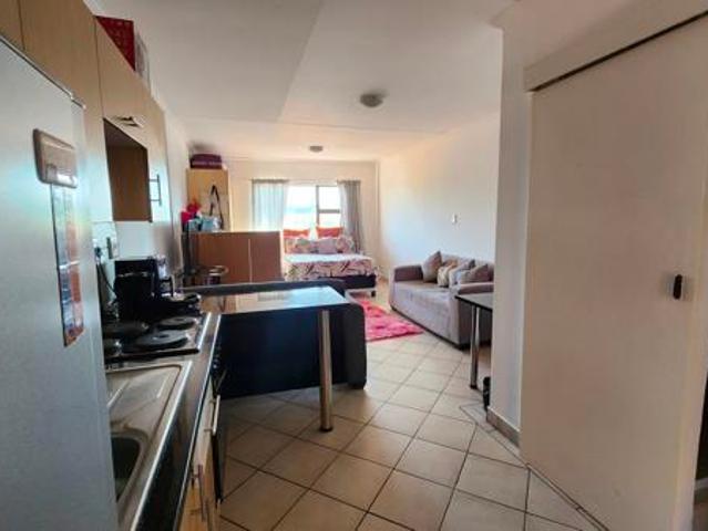 Bachelor apartment in Bloemfontein Central