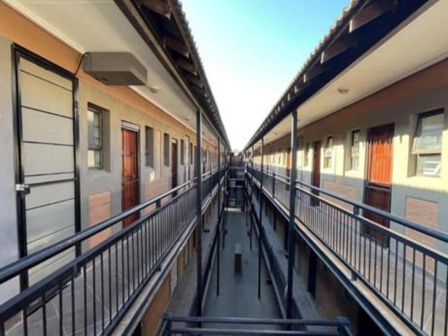 Bachelor apartment in Bloemfontein Central