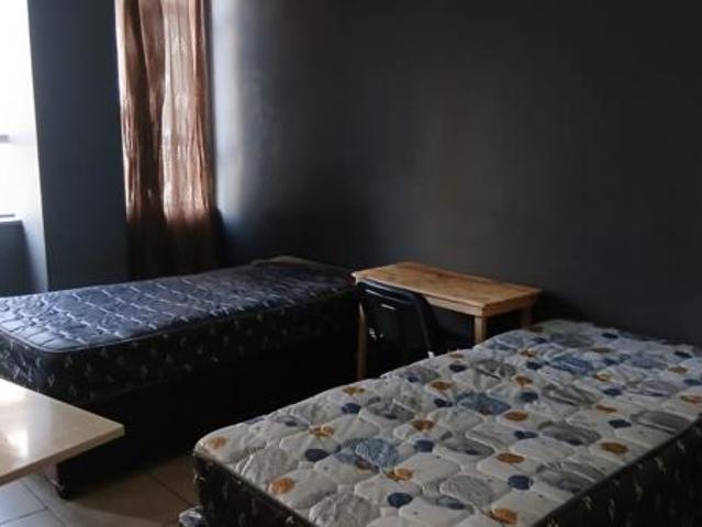Bachelor apartment in Braamfontein