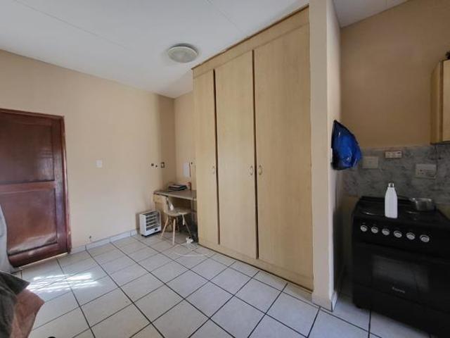 Bachelor apartment in Die Bult