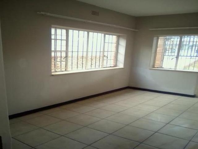 Bachelor apartment in Dinwiddie