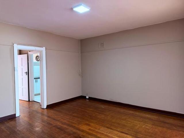Bachelor apartment in Durban CBD