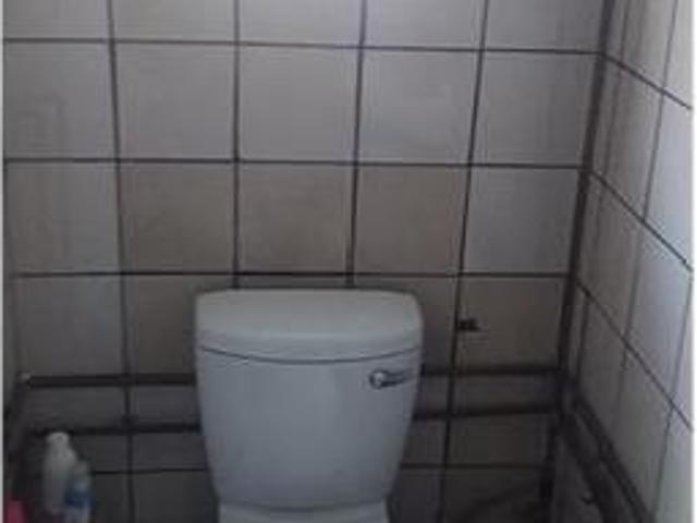 Bachelor apartment in Edenvale