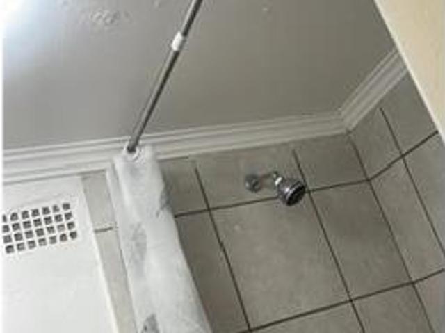 Bachelor apartment in Edenvale