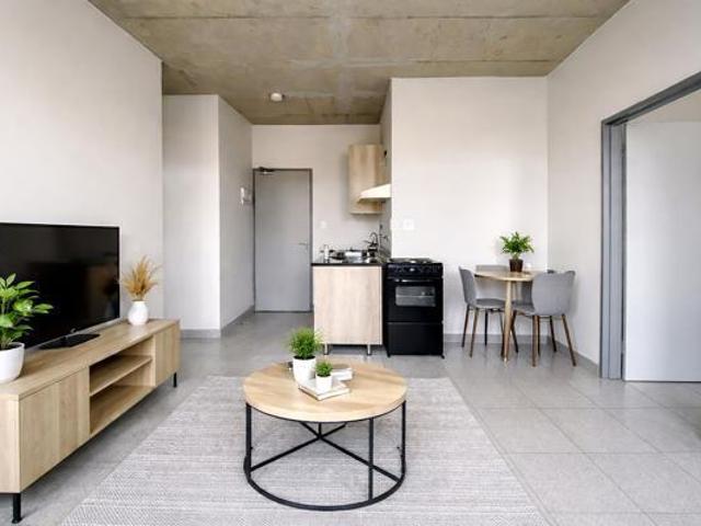 Bachelor apartment in Kempton Park Central