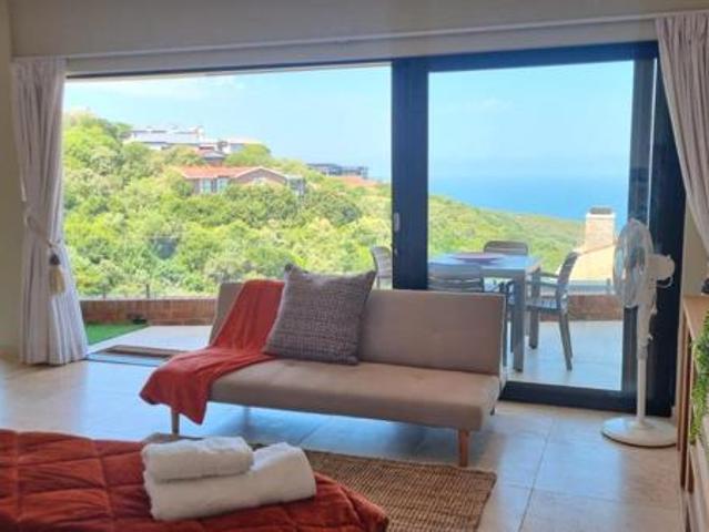 Bachelor apartment in Herolds Bay