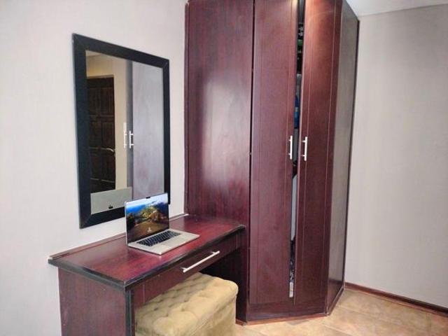 Bachelor apartment in Langenhoven Park