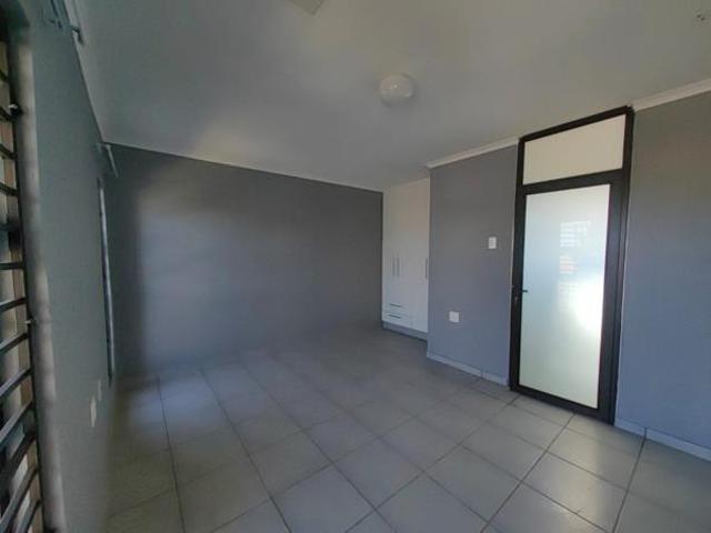 Bachelor apartment in Lebowakgomo