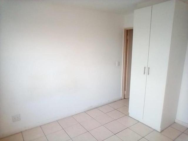 Bachelor apartment in Maitland
