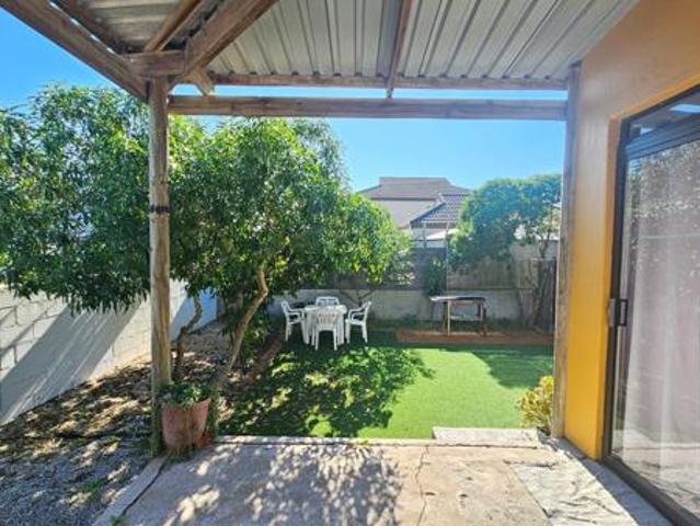 Bachelor apartment in Myburgh Park