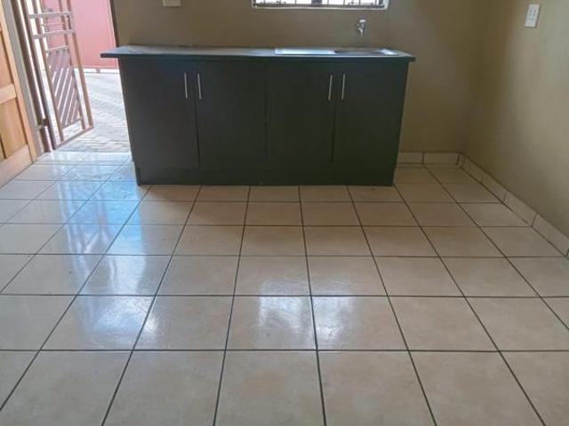 Bachelor apartment in Seshego