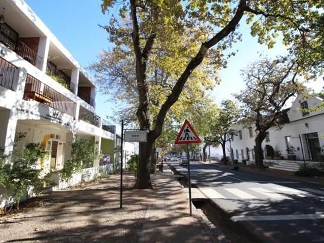 Bachelor apartment in Stellenbosch Central