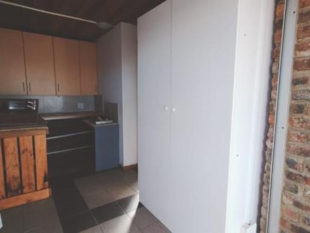 Bachelor apartment in Wavecrest