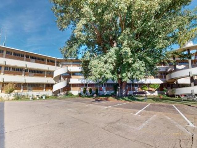 Bachelor apartment in Upington Central