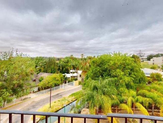 Bachelor apartment in Upington Central
