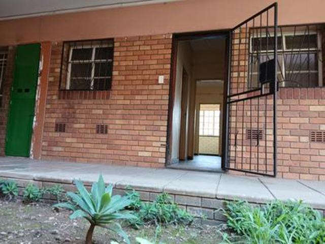 bachelor apartment sunnyside