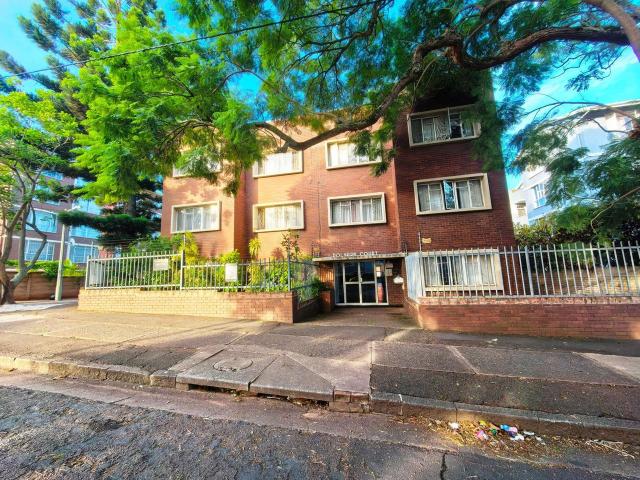 Bachelor Apartment to rent in Bulwer, Durban