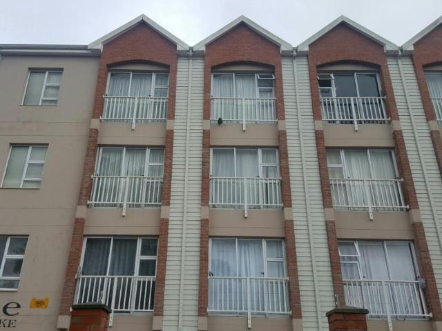 Bachelor apartment to rent in Grahamstown Central Makhanda Central