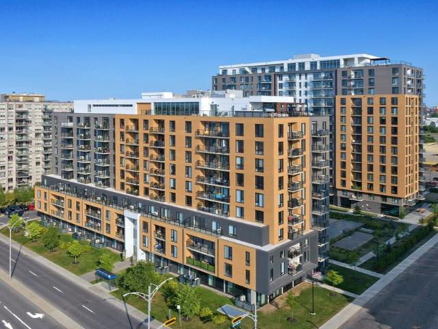 Bachelor Available At 3440 Boulevard Saint Elzéar West, Laval 3440 Boulevard Saint Elzéar West, Laval