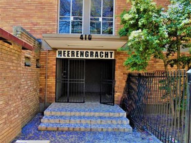 bachelor flat available in sunnyside