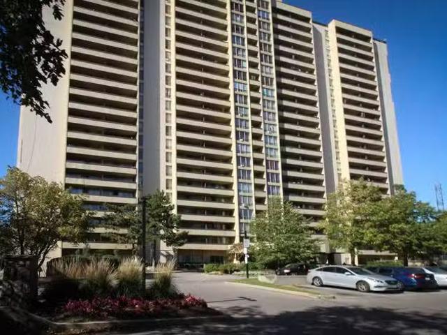 Bachelor Maplegrove Apartments