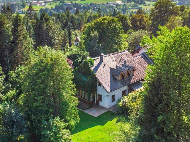 Bad Aussee: Idyllisches Landhaus in End & Waldrandlage